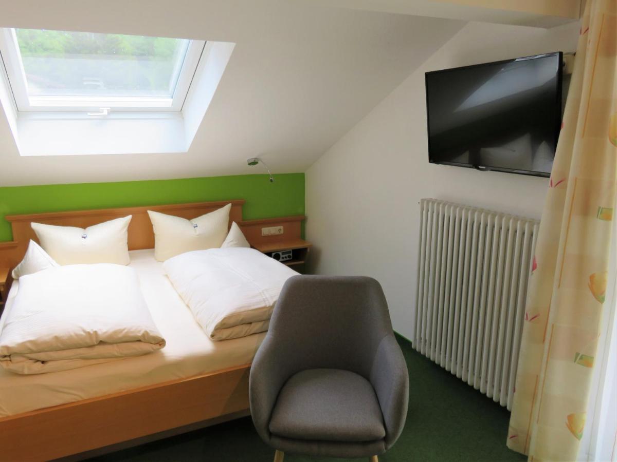 Weiß, Sandra Weiß * Füssen