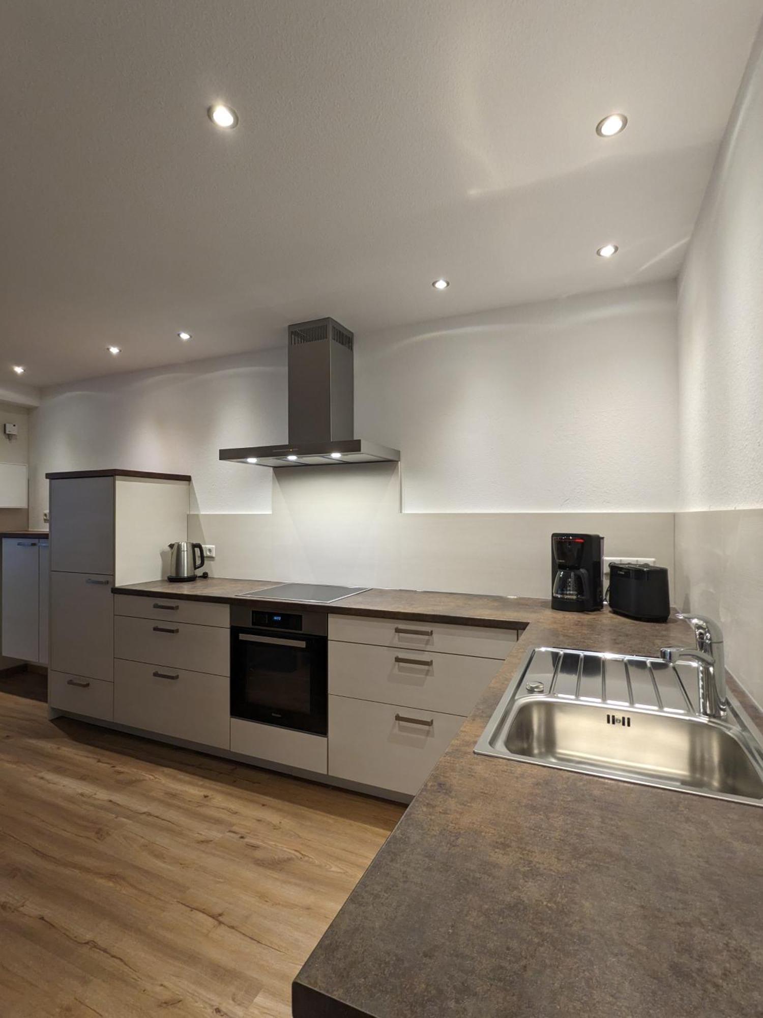 Weiss, Sandra Weiss Apartment Fussen